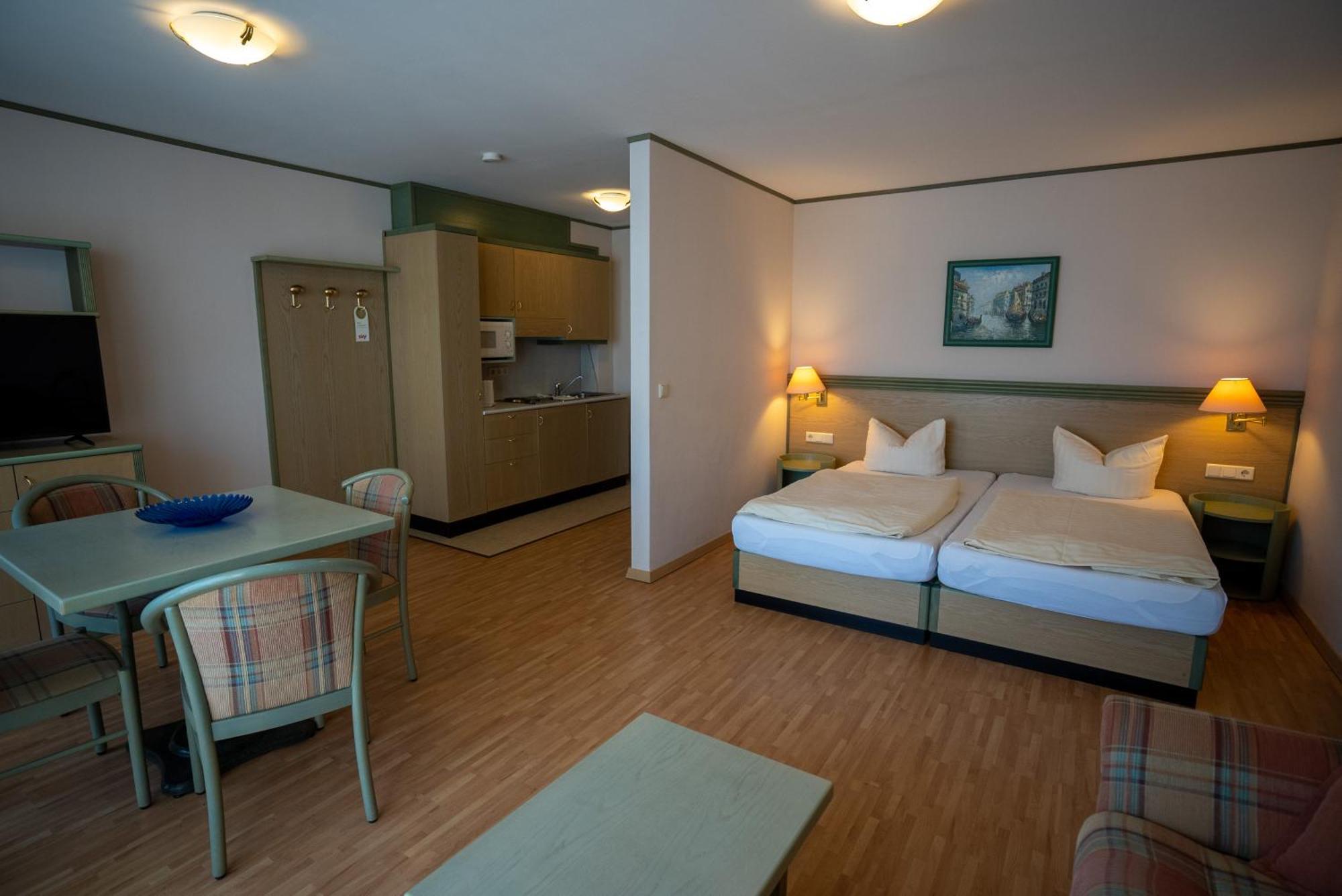 Hotel Esplanade & Aparthotel Rialto Binz Exteriör bild
