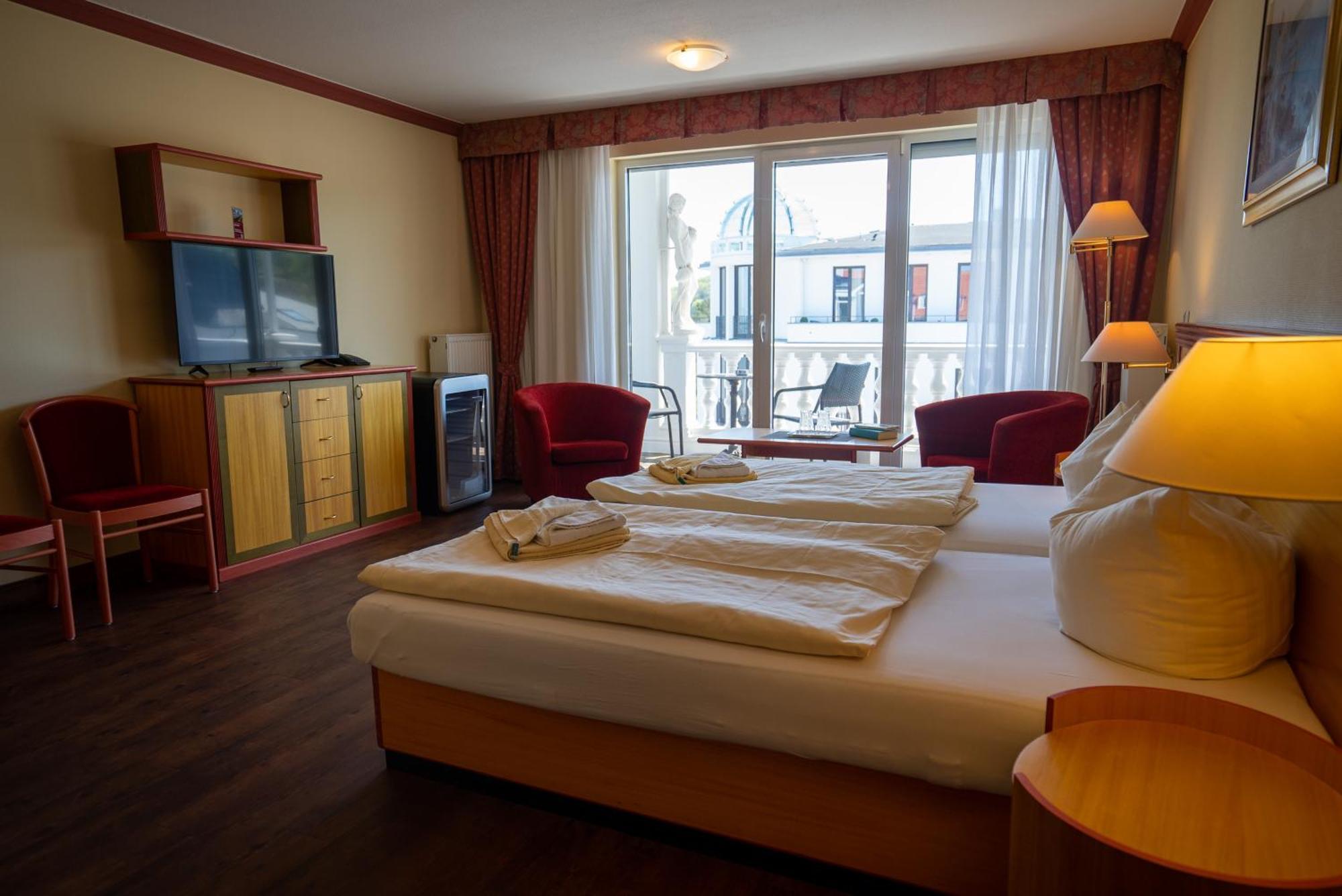 Hotel Esplanade & Aparthotel Rialto Binz Exteriör bild
