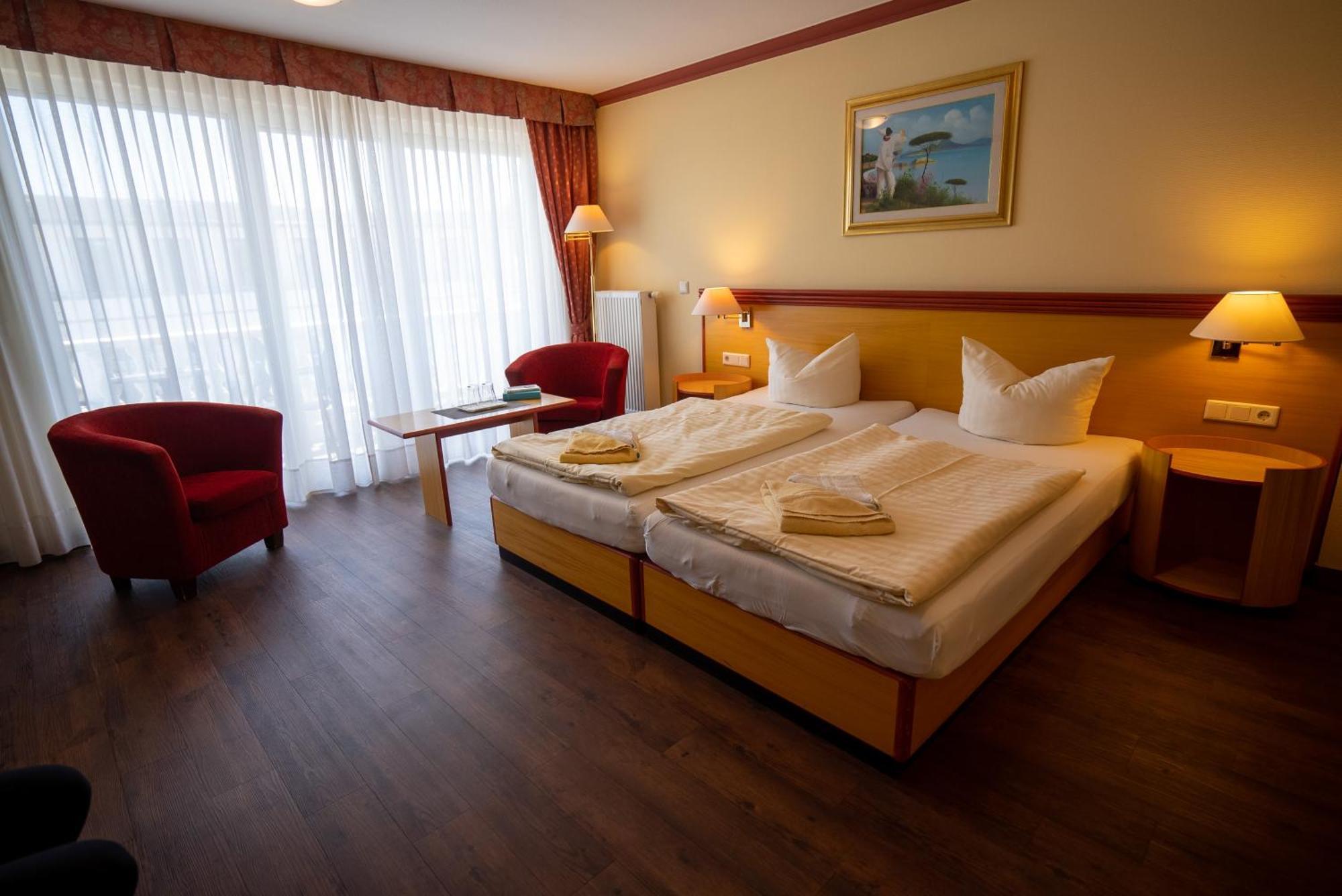 Hotel Esplanade & Aparthotel Rialto Binz Exteriör bild