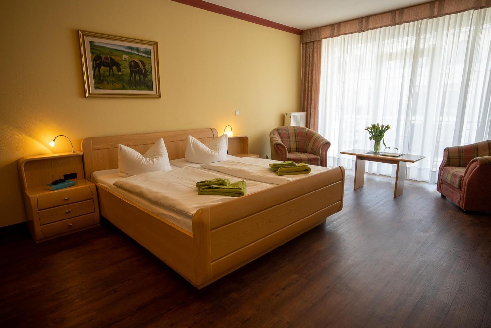 Hotel Esplanade & Aparthotel Rialto Binz Exteriör bild
